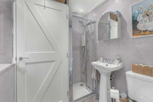 Lower Terrace Avon Dassett